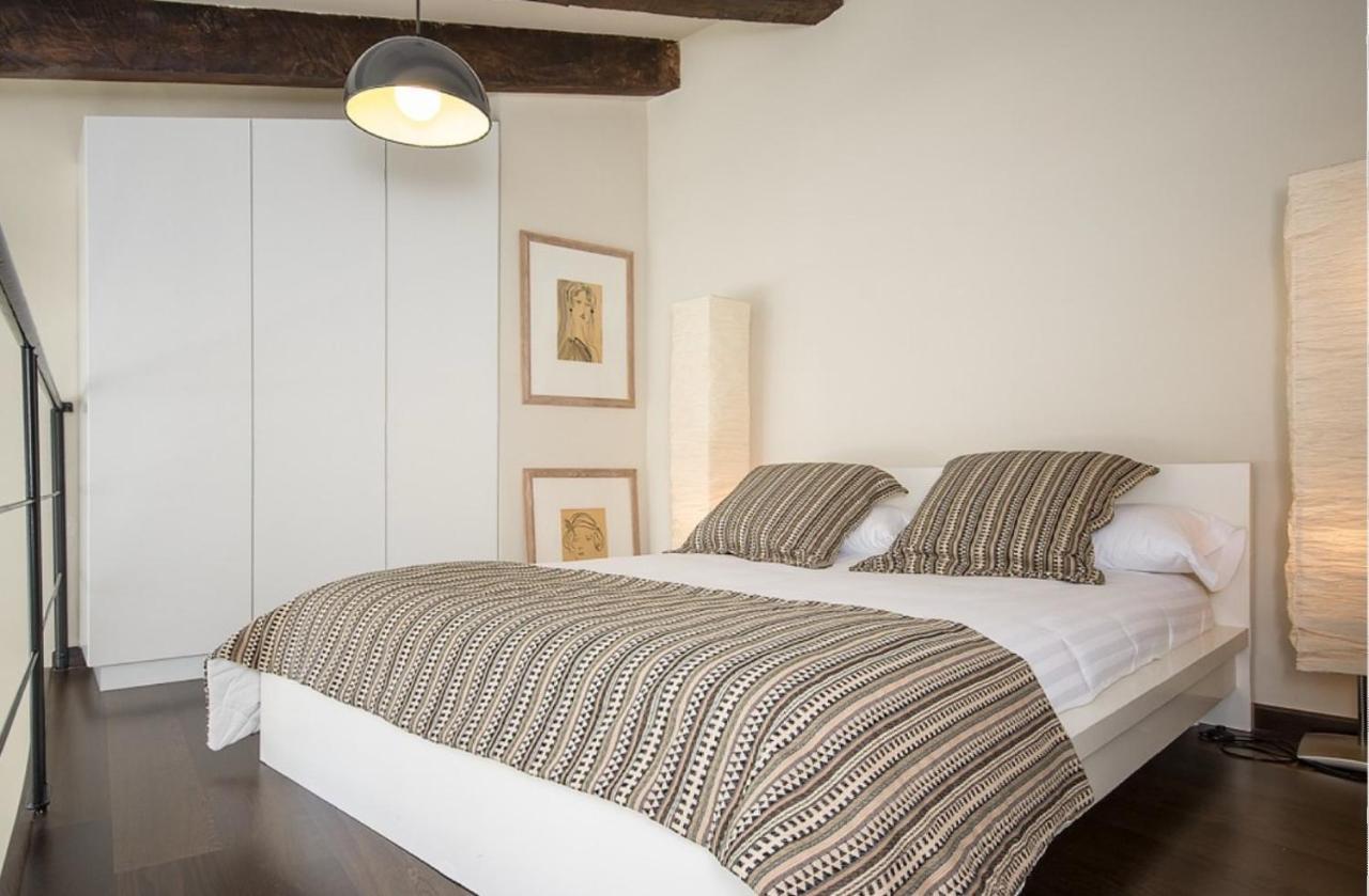 No Turistic Rental, Duplex Penthouse In The Historic Center, Valencia, Ideal For Those Looking To Stay In The City For A Season, Including Professionals And Students Exterior foto