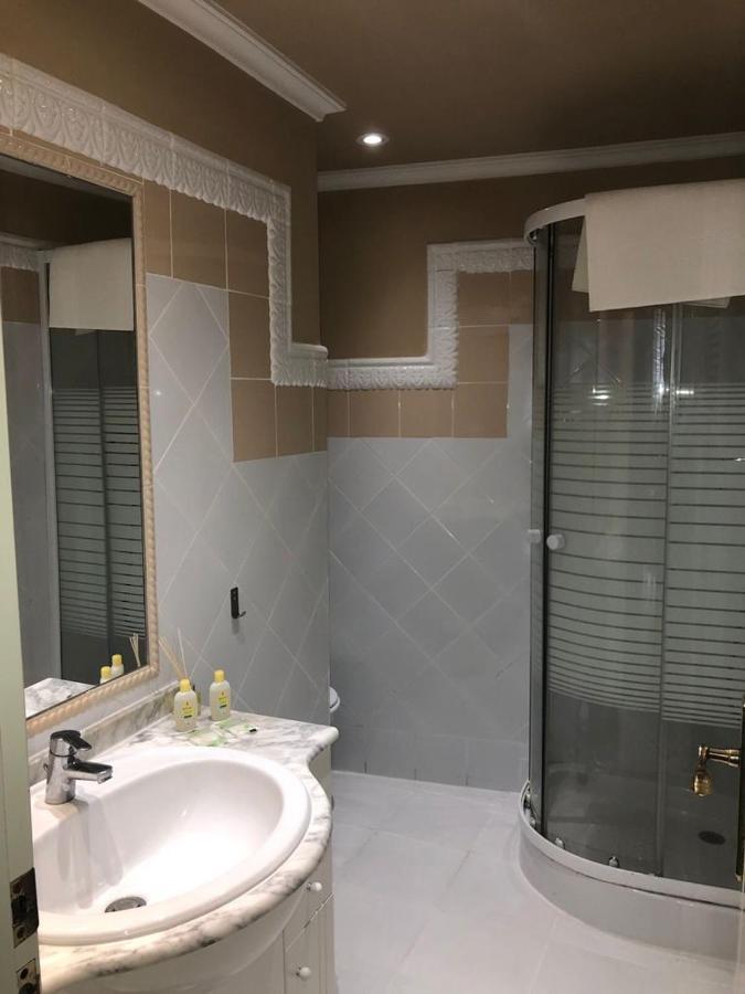 No Turistic Rental, Duplex Penthouse In The Historic Center, Valencia, Ideal For Those Looking To Stay In The City For A Season, Including Professionals And Students Exterior foto