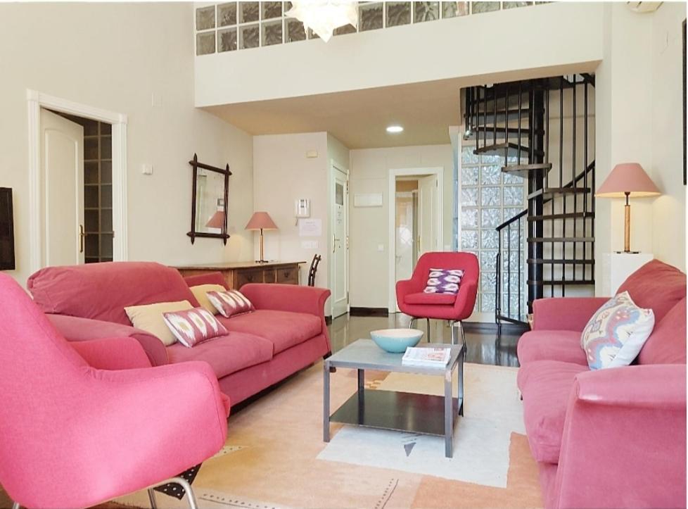 No Turistic Rental, Duplex Penthouse In The Historic Center, Valencia, Ideal For Those Looking To Stay In The City For A Season, Including Professionals And Students Exterior foto